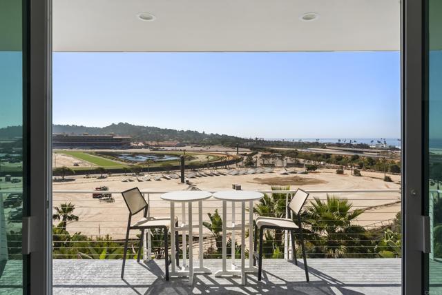 121 Via De La Valle, Del Mar CA: https://media.crmls.org/mediaz/0ac5b3bb-6a49-45a3-aeb7-712131c341d5.jpg