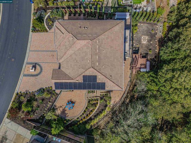 Image 41 of 60 For 3188 Ashbourne Cir