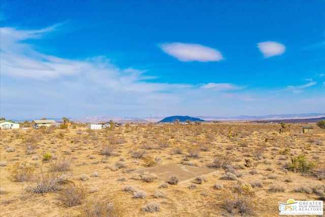 0 Perris Street, Yucca Valley CA: https://media.crmls.org/mediaz/0aca22ba-3c2f-425f-9bfb-2401baaa4cc0.jpg