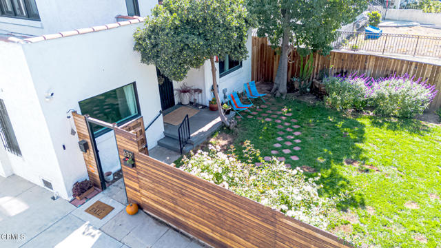 Detail Gallery Image 4 of 24 For 632 Mariposa Ave, Los Angeles,  CA 90004 - 4 Beds | 2 Baths