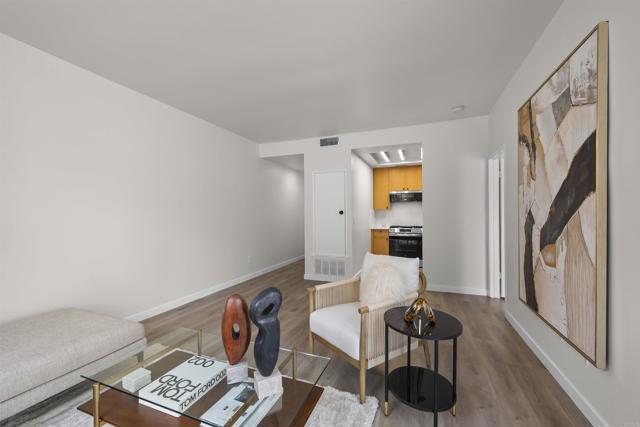 701 Kettner Boulevard, San Diego CA: https://media.crmls.org/mediaz/0acb394e-d2e0-47b0-bfa3-9db2ea934271.jpg