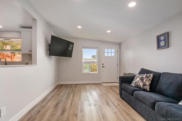 132 Phoebe Street, Encinitas CA: https://media.crmls.org/mediaz/0acbd5de-d06e-4860-b65b-08e7c8ba20bd.jpg