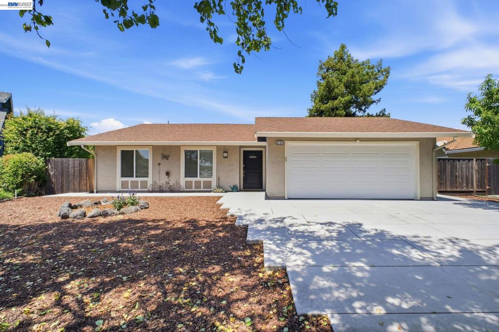 8123 Meadowlark Ct