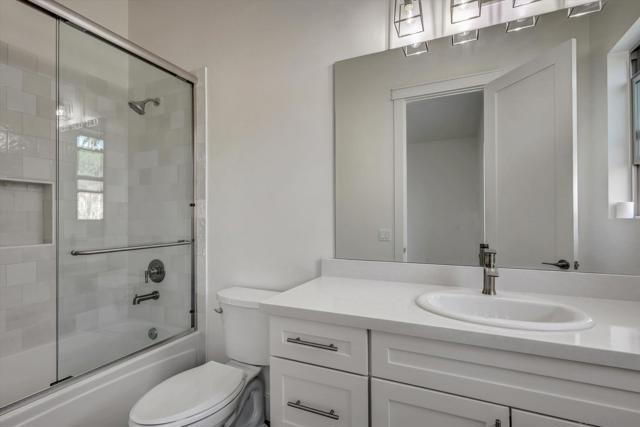 5808 Lake Vista Dr., Bonsall CA: https://media.crmls.org/mediaz/0accab22-f05e-426e-b644-f7990813fafe.jpg