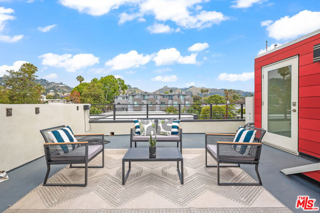 1202 N Orange, West Hollywood CA: https://media.crmls.org/mediaz/0acd5c49-a345-4c50-8ca9-6bf28dd35307.jpg