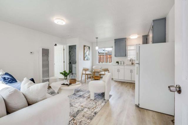 86 N Claremont Avenue, San Jose CA: https://media.crmls.org/mediaz/0acdaab8-9f47-4d98-8f64-0f70342d3e5a.jpg