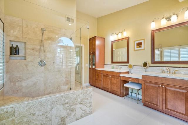 1336 Lupine Hills Drive, Vista CA: https://media.crmls.org/mediaz/0acf4aaf-0916-4846-910a-0046f82b21ab.jpg