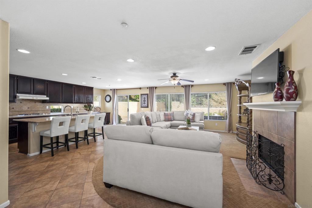 MLS #250041471SD image #18