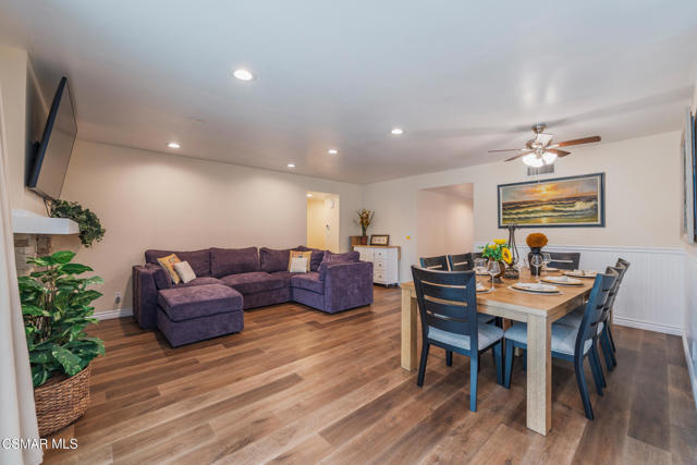 2705 N Broadmoor Avenue, Simi Valley CA: https://media.crmls.org/mediaz/0acfe99a-004c-4f96-93d5-331f17901289.jpg