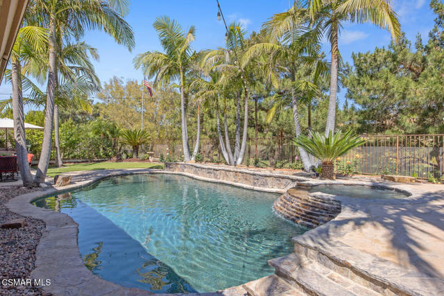 3901 Via Verde, Thousand Oaks CA: https://media.crmls.org/mediaz/0ad0bc78-49a7-40bc-a008-e38e41be024f.jpg