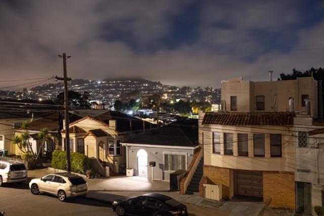 615 Mount Vernon Avenue, San Francisco CA: https://media.crmls.org/mediaz/0ad2076e-c6b2-4a33-8484-ad24047b56ac.jpg