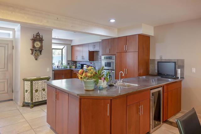 9662 Willow Court, Carmel CA: https://media.crmls.org/mediaz/0ad3356e-83c5-4b62-b20e-5624d2c4c06d.jpg