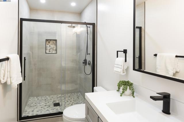 3208 McNutt, Walnut Creek CA: https://media.crmls.org/mediaz/0ad395aa-8e45-420b-9814-2ca343331b1d.jpg