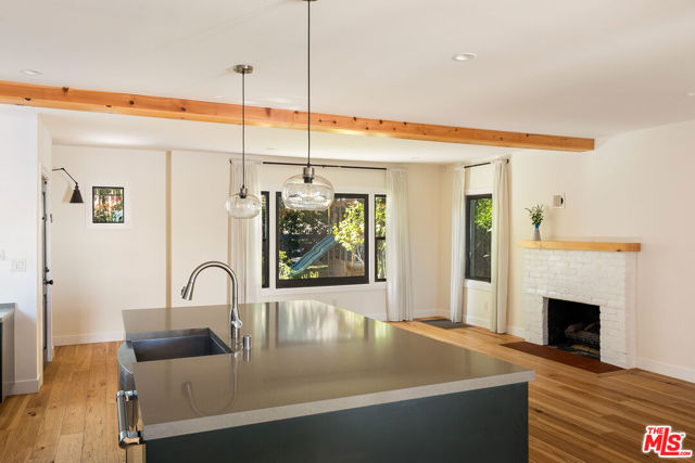 956 Parkman Street, Altadena CA: https://media.crmls.org/mediaz/0ad4bd0e-5140-4681-a4cb-6c89b2caf209.jpg