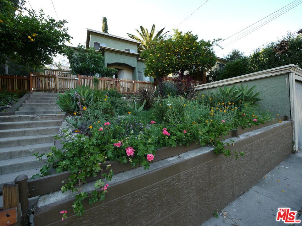 1961 ECHO PARK Avenue, Los Angeles, CA 90026