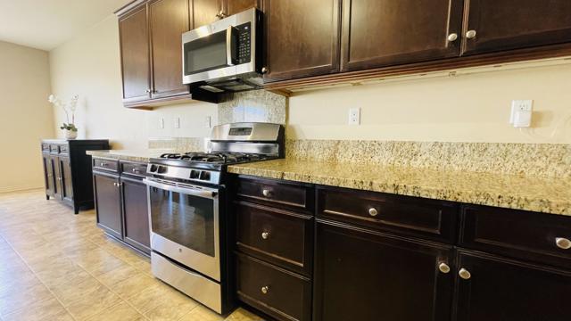 82982 Wheatley Court, Indio CA: https://media.crmls.org/mediaz/0ad5cacf-8796-4cda-90ca-bc19e04b1b1f.jpg