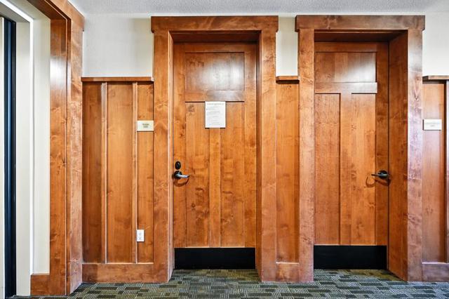 2881 Meridian Avenue, San Jose CA: https://media.crmls.org/mediaz/0ad668d5-7ec4-4567-bb6a-5ce20cc33a5c.jpg