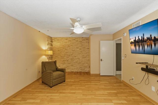 2385 Silver Oak Circle, Palm Springs CA: https://media.crmls.org/mediaz/0ad81489-c983-4b7b-9ecf-036d1db164df.jpg