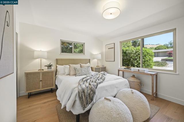 241 Lombardi Cir, Walnut Creek CA: https://media.crmls.org/mediaz/0ad8f7c0-fc32-466d-8ac1-c8f7245a8ba8.jpg