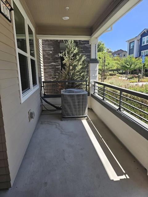 122 Ranch Lane, Mountain View CA: https://media.crmls.org/mediaz/0ad905b2-db7f-4230-b059-c9b491d18235.jpg
