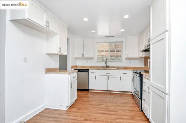 1205 Putnam Street, Antioch CA: https://media.crmls.org/mediaz/0ad9913e-744e-45a0-b1c7-02da4ad54b8f.jpg