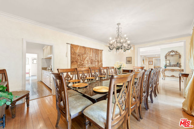 1148 COLDWATER CANYON Drive, Beverly Hills CA: https://media.crmls.org/mediaz/0ad99730-29b7-4526-806a-6505d7bddc41.jpg
