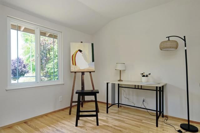 830 Rubis Drive, Sunnyvale CA: https://media.crmls.org/mediaz/0ad9e32b-3d7f-4ad6-81b4-e08a556e2ac5.jpg