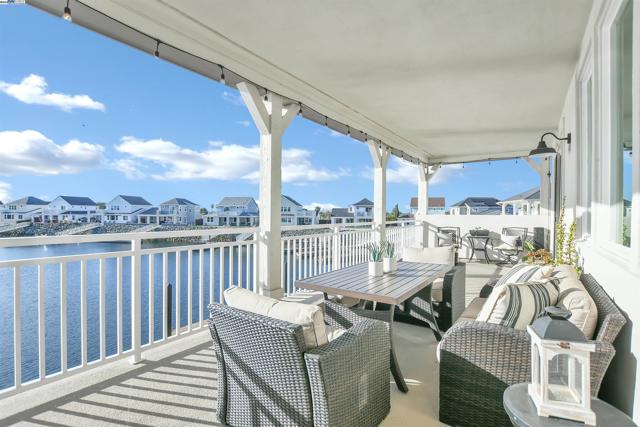 30 Grey Whale Pl, Bethel Island CA: https://media.crmls.org/mediaz/0ada22f8-dd46-4332-8839-c80d3c4a40c1.jpg