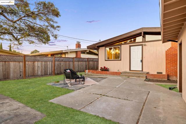 2590 Kavanagh Rd, San Pablo CA: https://media.crmls.org/mediaz/0adad899-6345-4128-8b93-e3b4492804a9.jpg