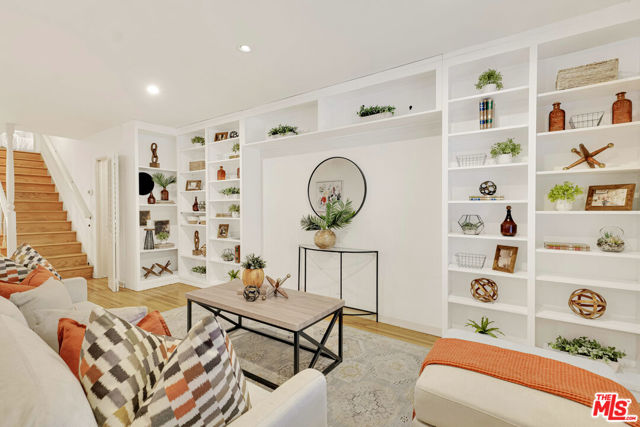 10945 Stever Street, Culver City CA: https://media.crmls.org/mediaz/0adadd65-4785-4bea-9d51-f58126507d0e.jpg