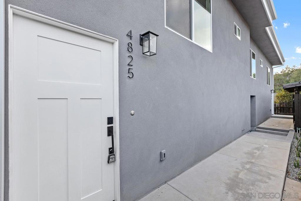 MLS #250036132SD image #11