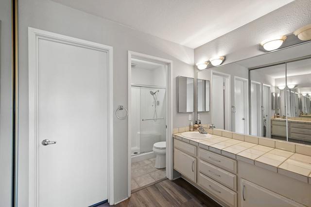 10400 caminito Cuervo, San Diego CA: https://media.crmls.org/mediaz/0adbef56-4770-445b-80a7-11e770d8b93a.jpg