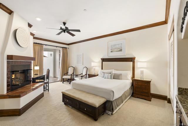 7310 Estrella De Mar, Carlsbad CA: https://media.crmls.org/mediaz/0adc157c-ba4e-4957-988a-66f4499a4ecb.jpg