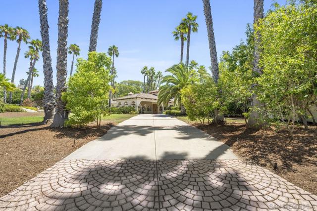 17601 Valle Verde, Poway CA: https://media.crmls.org/mediaz/0adc168c-3178-41eb-9489-d76994aa73fe.jpg