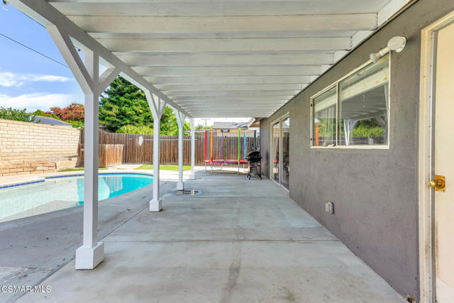 2141 Fitzgerald Road, Simi Valley CA: https://media.crmls.org/mediaz/0adc19c0-6bef-41cb-85f6-4b6d732e63cc.jpg