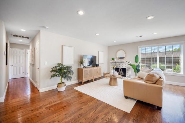 1660 Bluebonnet Way, Morgan Hill CA: https://media.crmls.org/mediaz/0adc330b-a1a9-434a-88f4-7e0fc8d047b4.jpg
