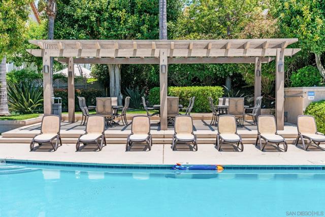 18027 Chieftain Ct, San Diego CA: https://media.crmls.org/mediaz/0add0158-efd9-4759-83f7-b129d75fb1ba.jpg