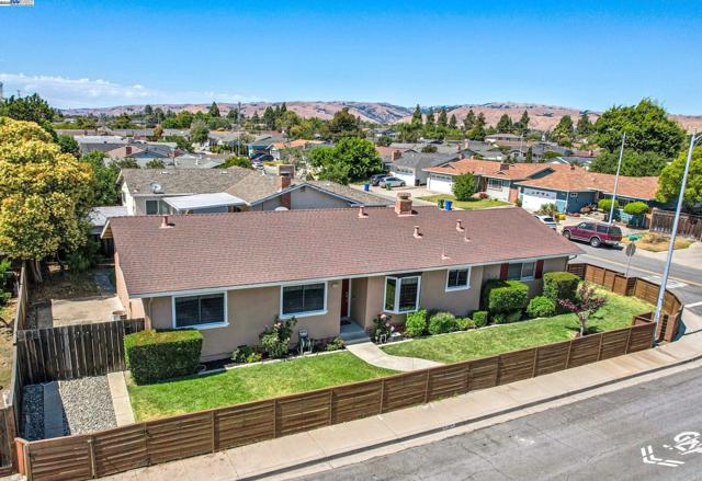 5349 Valpey Park Ave, Fremont CA: https://media.crmls.org/mediaz/0ade0246-1aa4-4891-a74d-d7bf3996e3d8.jpg