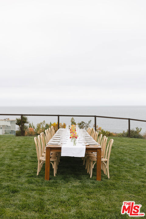 31540 Victoria Point Road, Malibu CA: https://media.crmls.org/mediaz/0ade4752-d96e-4378-a2ea-0f7aacdeb8ef.jpg
