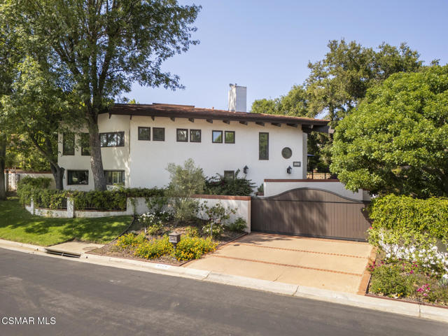 4525 Rayburn Street, Westlake Village CA: https://media.crmls.org/mediaz/0adfbc3f-c57c-495a-b4a8-83729593f0f7.jpg