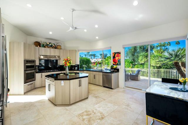 Image 18 of 51 For 75330 14th Green Drive