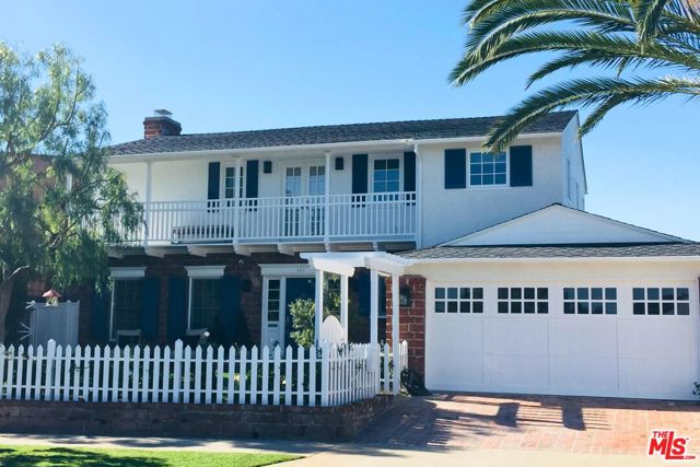 365 Mount Holyoke Avenue, Pacific Palisades CA: https://media.crmls.org/mediaz/0ae046fd-c706-4b01-8d60-caf73c3eb1c4.jpg