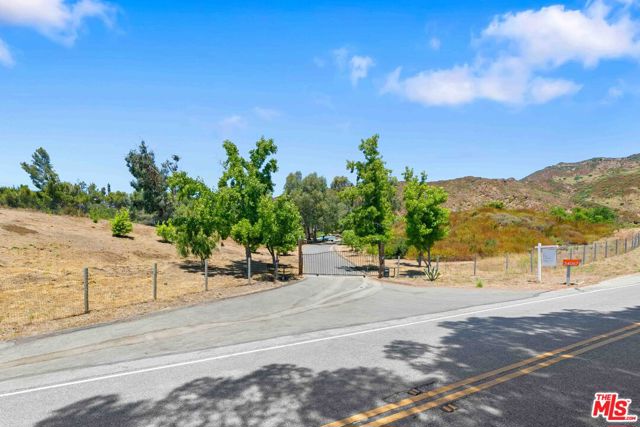 Drew Fenton | 34067 Mulholland Highway Malibu CA | MLS: 7467903 Drew Fenton | 34067 Mulholland Highway Malibu CA | MLS: 7467903