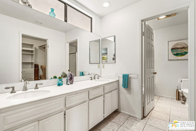 120 E Perlita Circle, Palm Springs, CA 92264