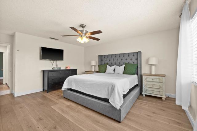 1014 Croyden Way, Manteca CA: https://media.crmls.org/mediaz/0ae16c51-e497-4ecd-b096-9dddb3c2cf60.jpg