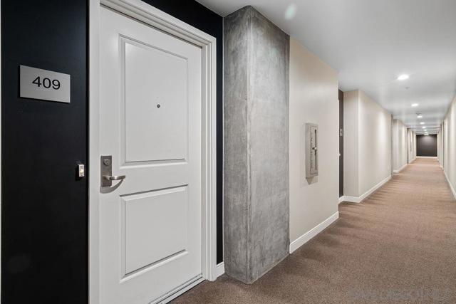1080 Park Blvd, San Diego CA: https://media.crmls.org/mediaz/0ae29264-f1ac-483c-b1fd-6cc34923ebd4.jpg