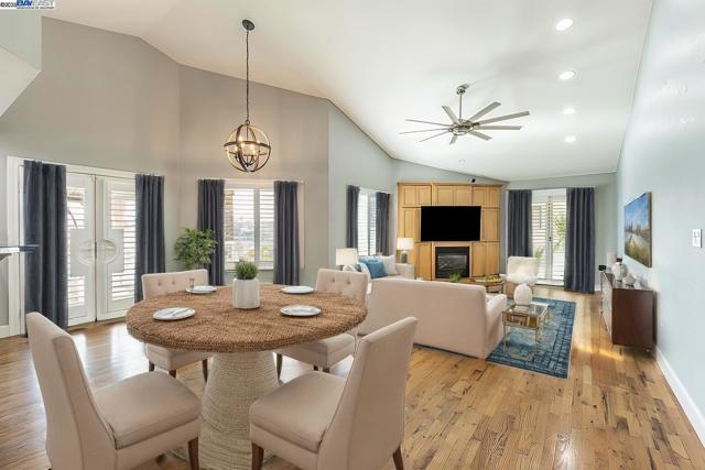 2256 Cove Ct, Discovery Bay CA: https://media.crmls.org/mediaz/0ae3cd45-a405-4be0-833c-aabff0326b5b.jpg