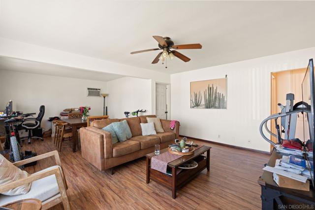 6821 23 Mohawk St, San Diego CA: https://media.crmls.org/mediaz/0ae3eb46-40d4-469c-be1c-62fa53b90877.jpg