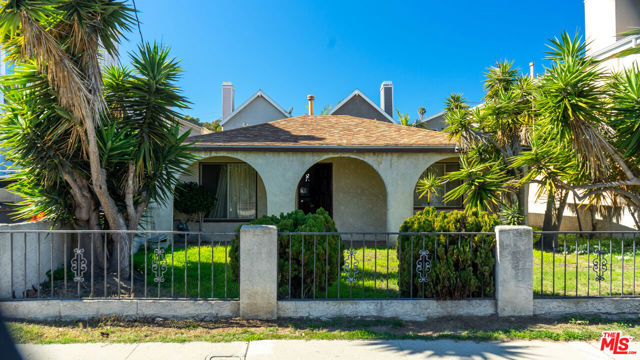 1611 STEINHART Avenue, Redondo Beach, California 90278, 3 Bedrooms Bedrooms, ,2 BathroomsBathrooms,Residential,Sold,STEINHART,22125839