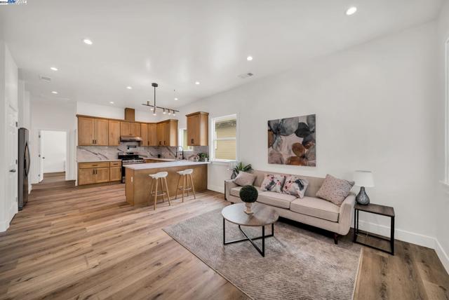 Image 1 of 53 For 3031 Logan St